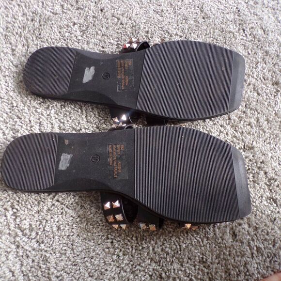 NWOT Cape Robbin studded slides 10 - Picture 4 of 8